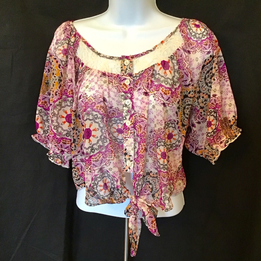Lottie & Holly Cropped Blouse Small